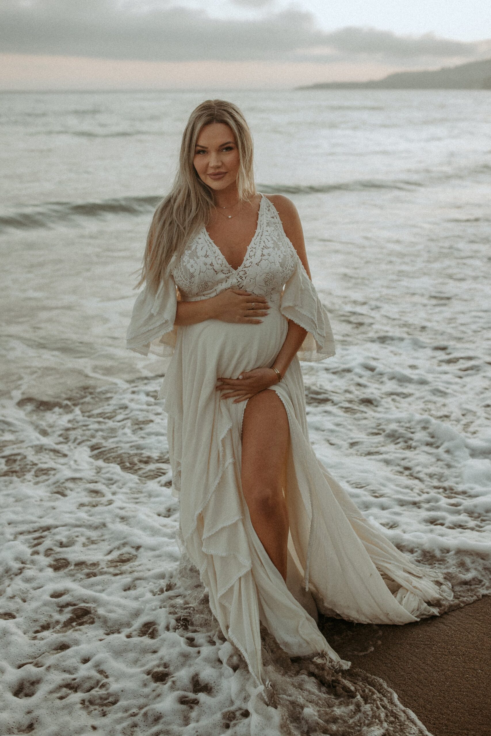 nuture-baby-photography-maternity-beach-session36.jpg