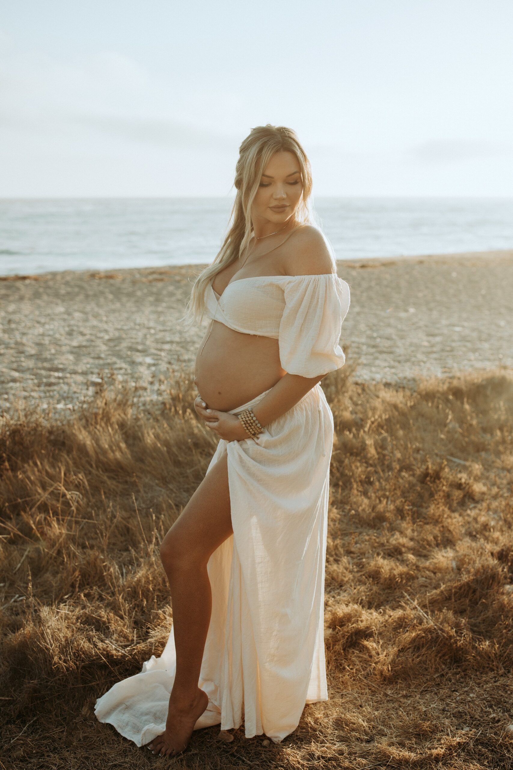 nuture-baby-photography-maternity-beach-session84.jpg