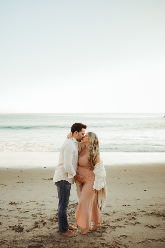 Beachy Maternity Session in LA