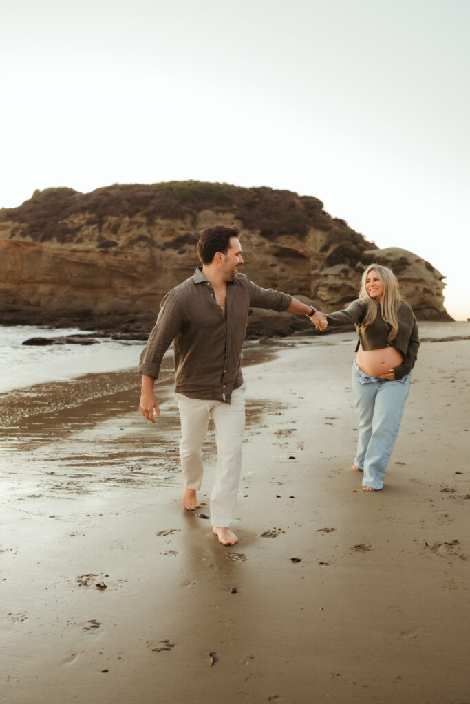 Beachy Maternity Session in LA